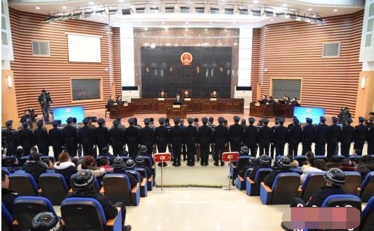 徐州涉黑团伙判刑 曾非法拆迁致村民长达6年居无定所