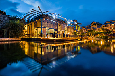 韩酒店被曝高大脏 扬言10年前就用马桶刷刷水杯?