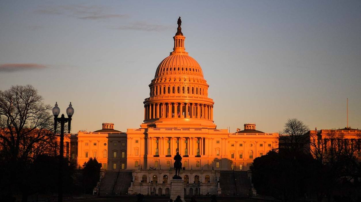 美政府关门再出变故 黄金多头趁机大反攻?