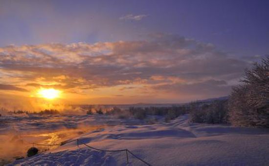 全球股市断崖式下跌 贵金属将迎新的上涨?