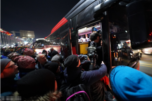 冬奥大量记者滞留 室外气温冻人心扉