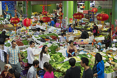 鸡蛋价格春节飙涨 多地抢购不断