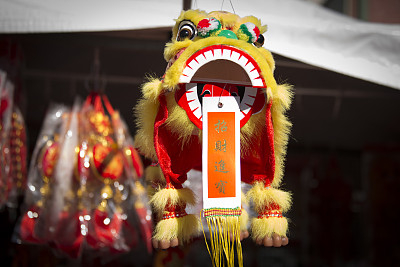 白银喜迎狗年吉祥 短期有望重返17大关