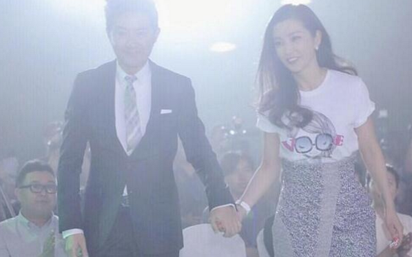 任泉零点发微博 祝李冰冰生日快乐