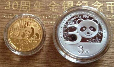 什么是熊猫金银币