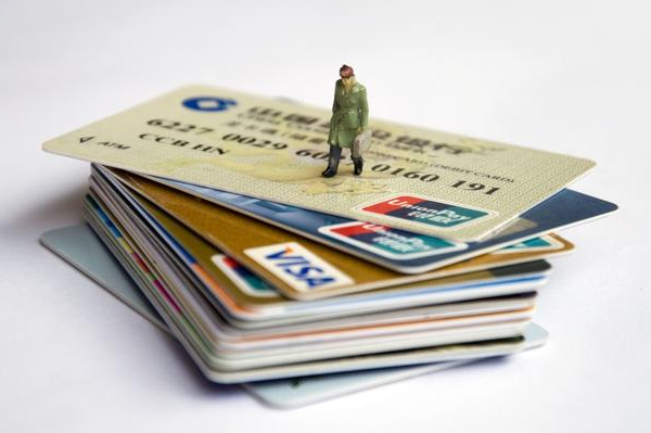 信用卡免息期、积分、年费都是什么？
