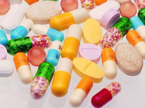 多种维生素片保健品 不可盲目服用