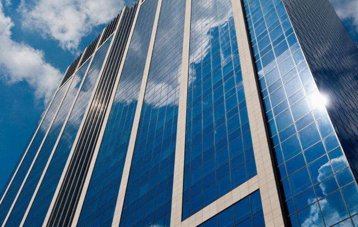 节后玻璃现货价格稳中有涨 期货碎步走升