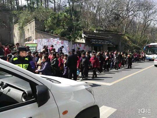 女儿博士说是硕士 怕相亲失去机会