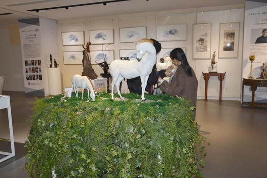 “西方艺术名家与中国新锐艺术家交流展”在北京拉开帷幕