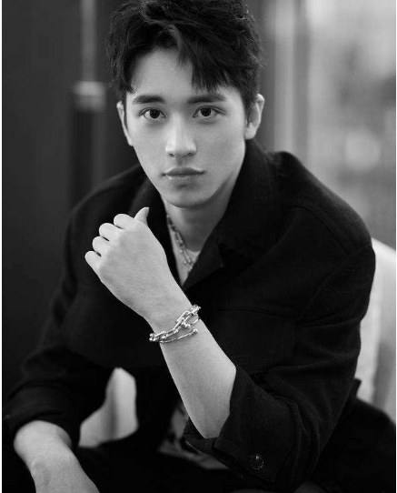 许魏洲否认酒驾 你来闻闻我喝酒了吗?