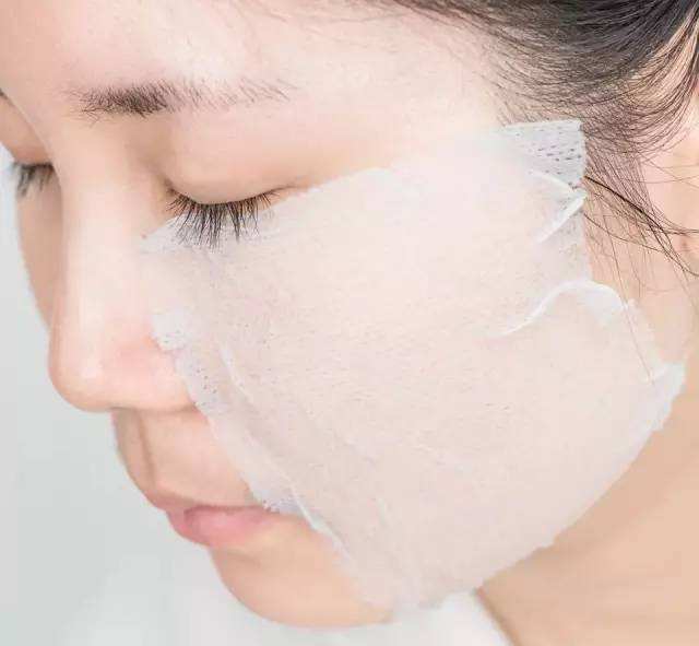 化妆水湿敷有技巧 四个妙招让护肤更赞