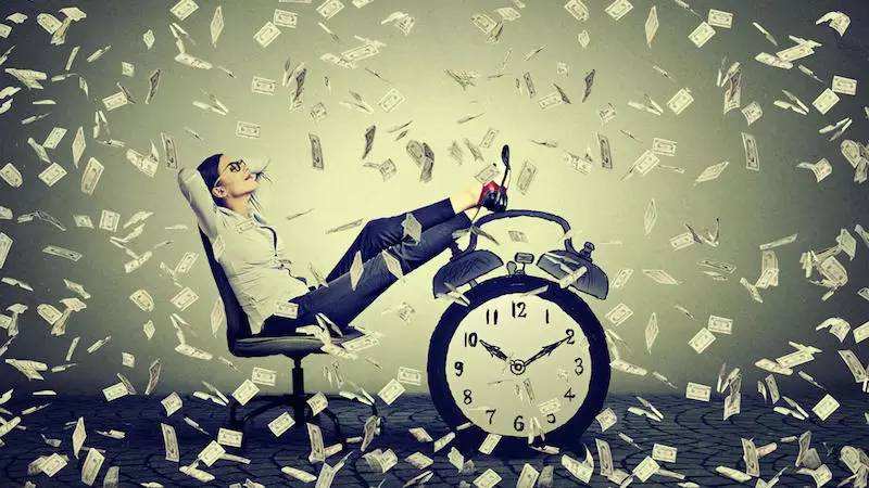 股市哀鸿遍野 白银期货坐收“渔翁之利”?