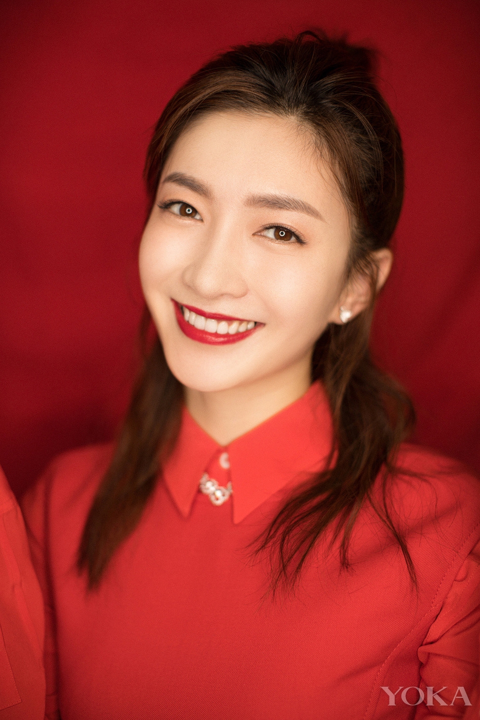 永不过时的经典大红唇 女明星示范