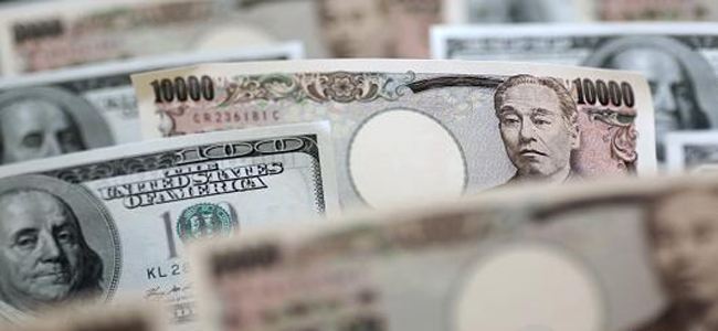 美元攀升突破新高 日本央行继续“咬紧”QE