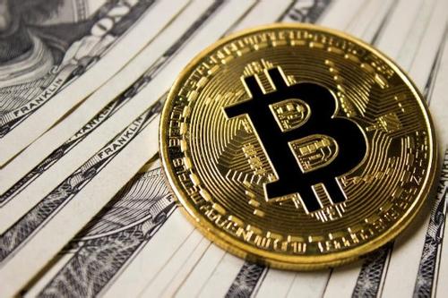 比特币价格跌破9000关口 区块链技术成投资热点