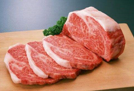 跌跌不休 猪肉价格降至4年来最低!