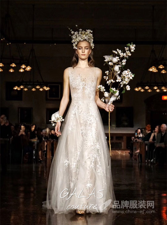 深圳婚纱_2018深圳·珠宝时尚周开幕2019婚纱礼服和珠宝流行趋势举行(2)