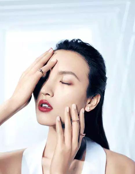 珠宝首饰佩戴礼仪 你知道多少?