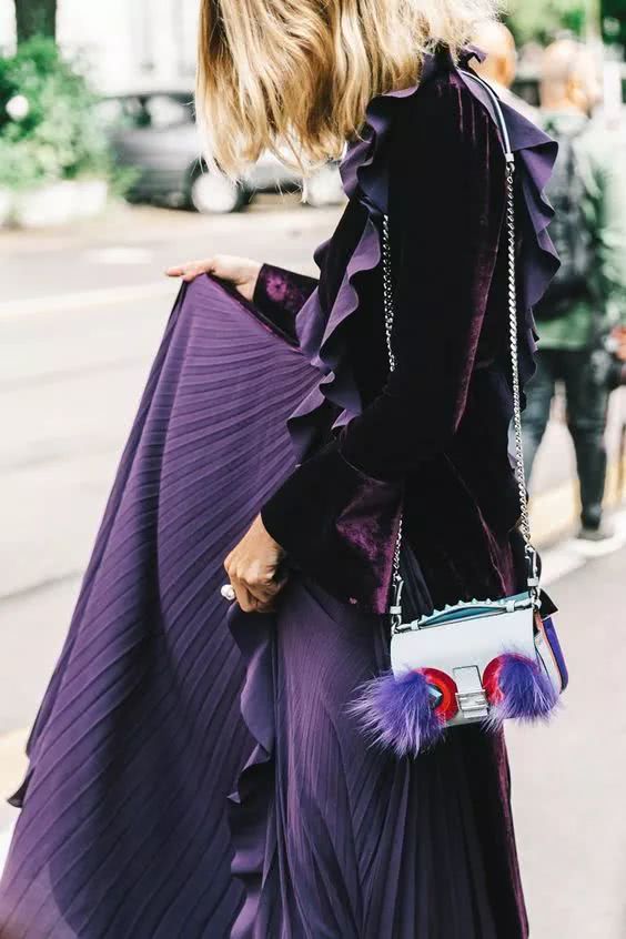 2018流行紫搭配技巧 解决你的穿搭烦恼