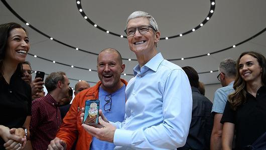 苹果CEO：中美贸易战不会导致iPhone手机被征收关税