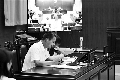 乘客机上发病身亡 家属起诉航空公司索赔67万