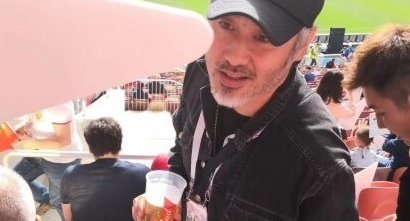 球迷陈奕迅吴秀波现身世界杯揭幕战看台