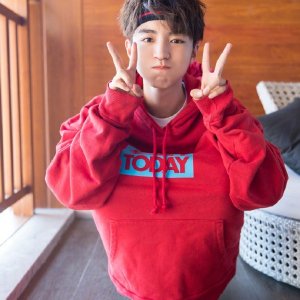 易烊千玺高考473分 中戏稳进