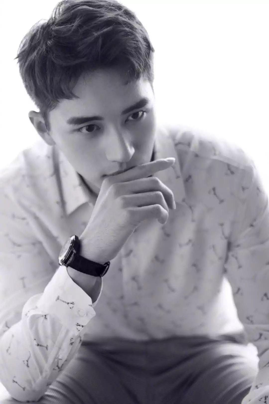 关晓彤许魏洲拿下Coach全球广告