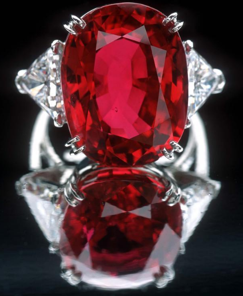 红宝石:妥妥的时尚icon一枚