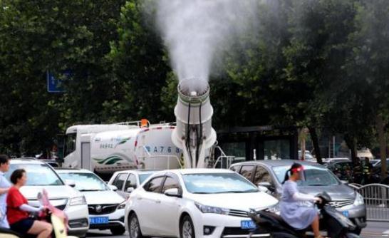 台风路径实时发布系统:高温暴雨预警持续拉响