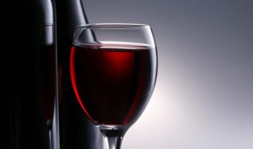 喝干红好还是葡萄酒好