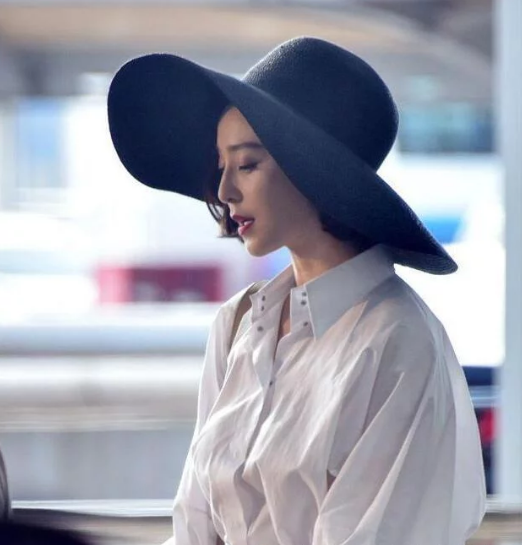 范冰冰传言重创股票 华谊兄弟澄清与此事无关