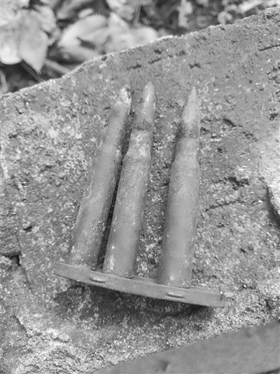 一市民发现三发抗战时遗留下来的子弹