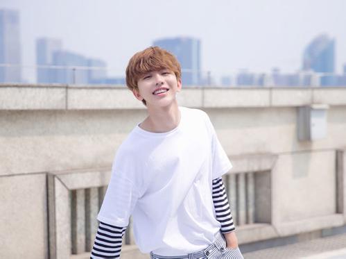 蔡徐坤程潇甜蜜约会