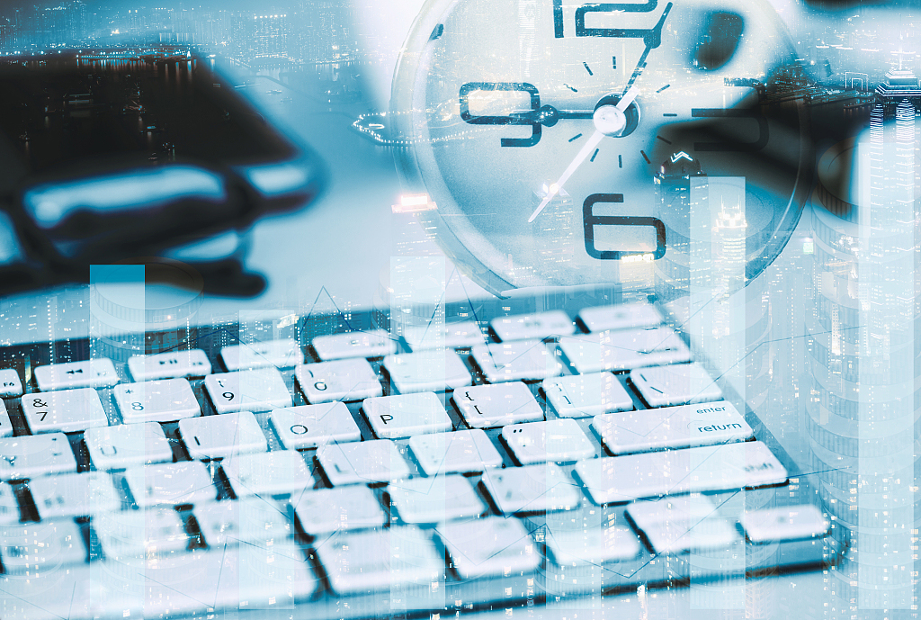 “破天荒”录周线十连跌 抄底白银迎最佳时机?