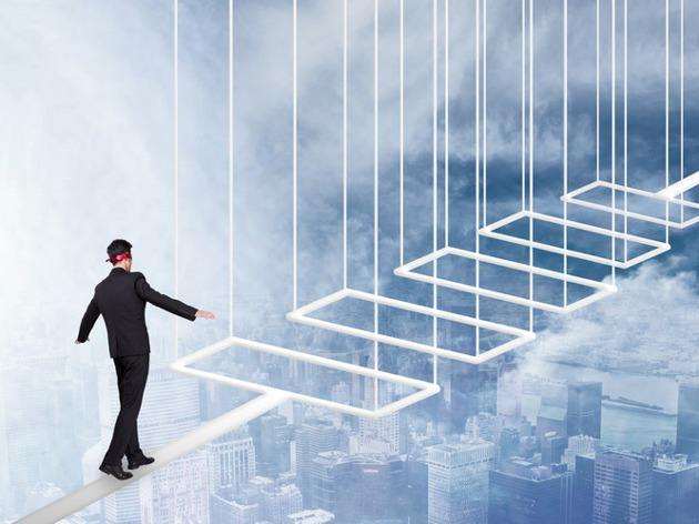 美元多头“止血”回升 白银期货重返跌势!