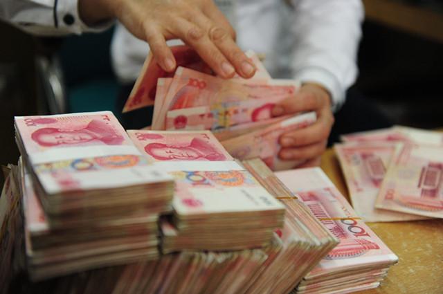 银行大额存款利率上调50%!存50万靠利息,可以