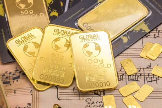 两大利空“当头一棒” 黄金价格何时再崛起？