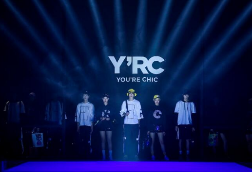 Y’RC首秀中国国际时装周 完美诠释了设计师“C引力”