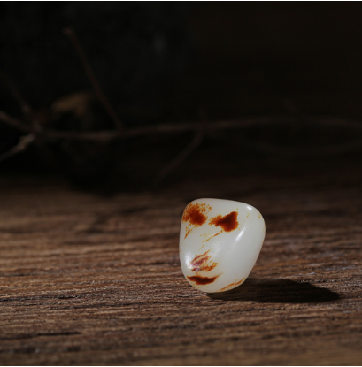 和田玉籽料奇石"天狗"在尚品润博秋拍1千万起拍-第2页