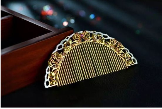 卓尔珠宝与CCTV一镇一品携手打造 国色天香