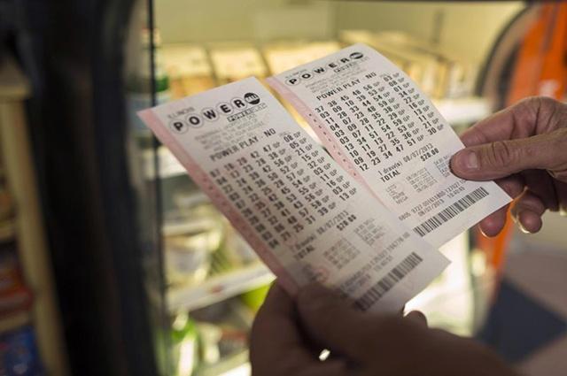 大家如果买彩票中了一个亿 该如何去领取?多久能成功到账?
