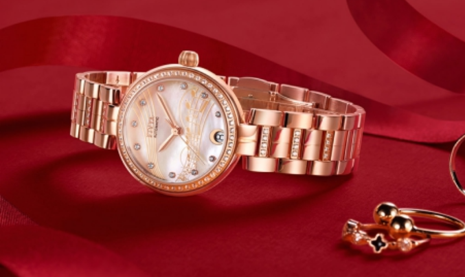 飞亚达心弦女士腕表 满载心动时刻