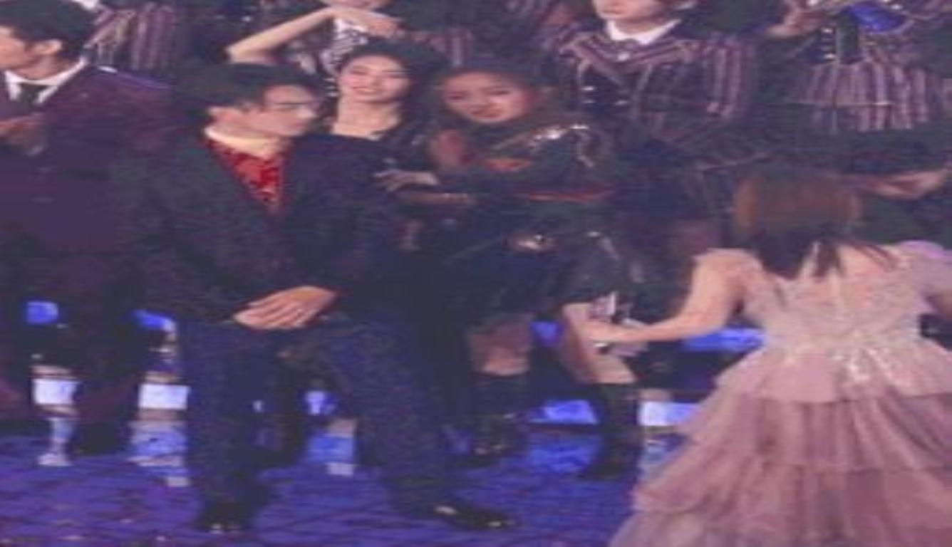 于正回应白鹿吴佳怡推许凯:玩闹一下也大惊小怪?