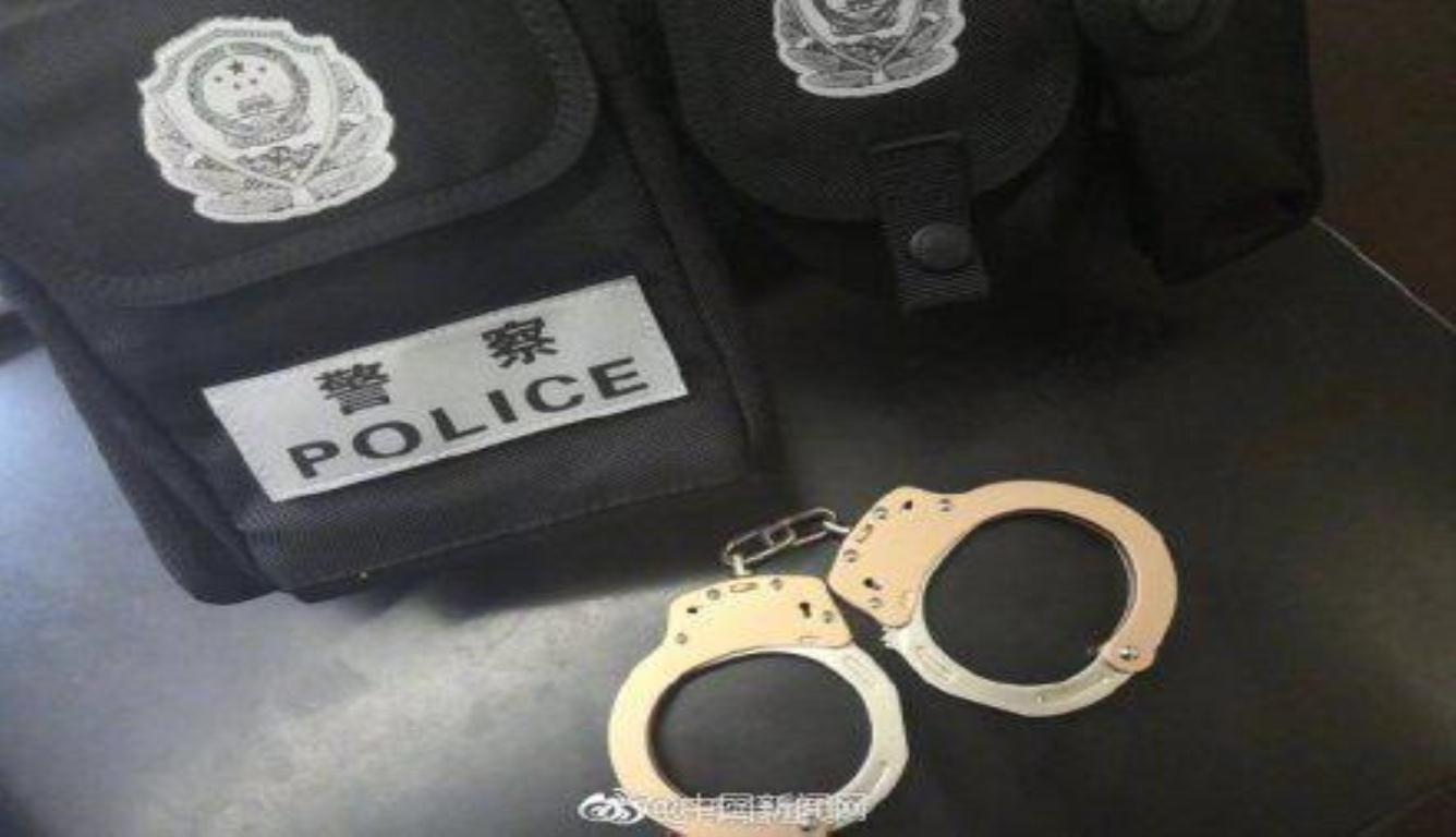 玫瑰金手铐亮相 不仅革新颜色手感更是细腻