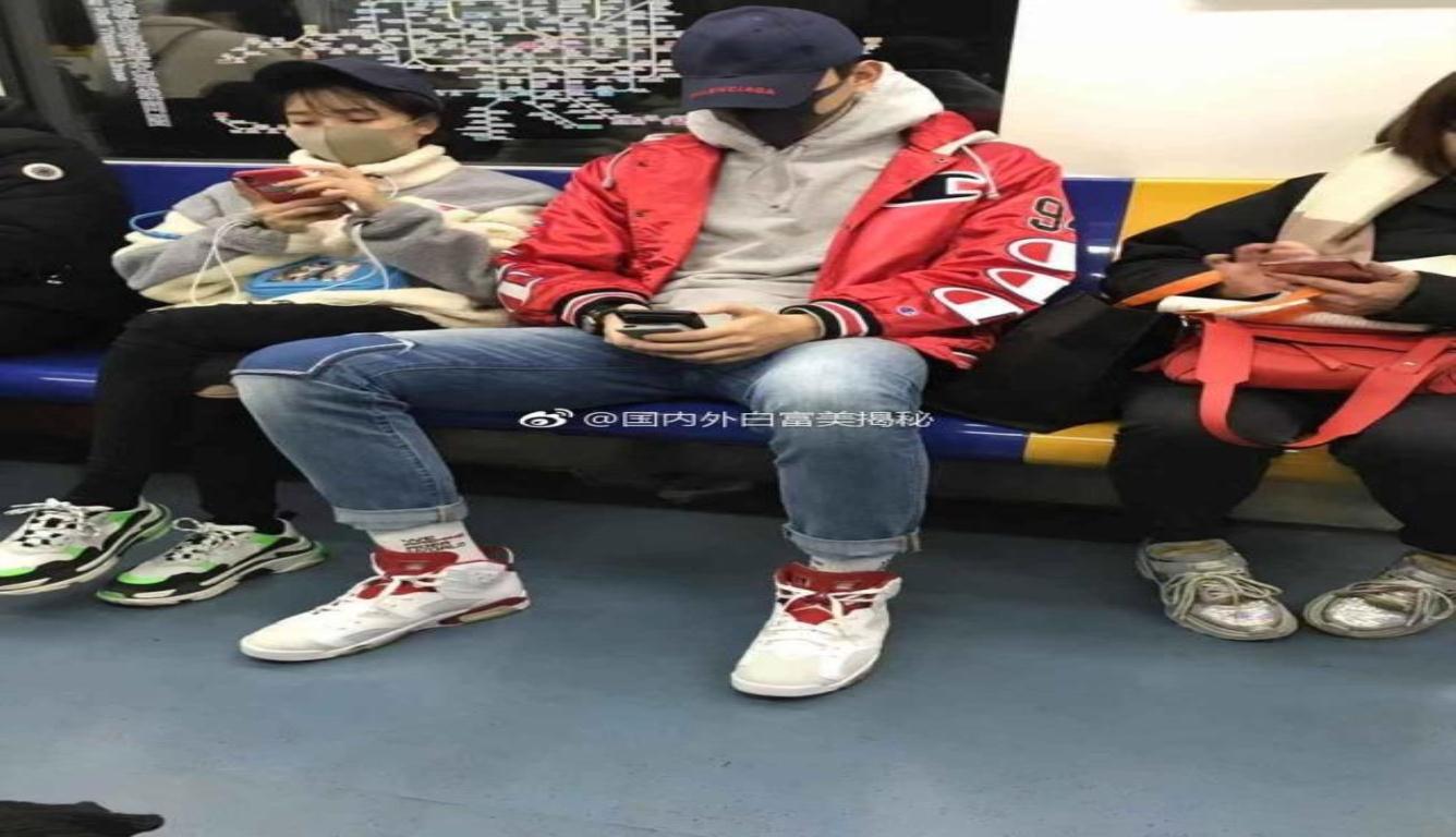 于小彤陈小纭曝恋情 两人这一幕被网友偶遇