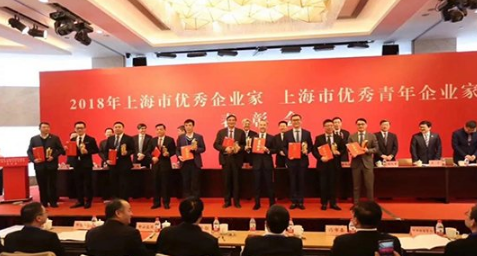 老凤祥董事长_西藏老凤祥董事长照片