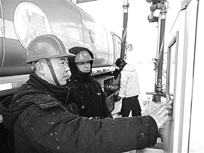哈尔滨石化优化生产 全力做好春季备油保供