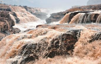 壶口瀑布桃花汛在什么时间(壶口瀑布桃花汛形成原因)
